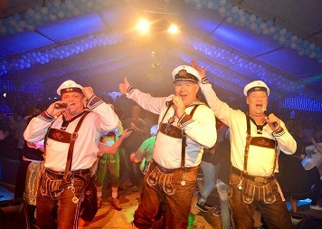 Matrosen in Lederhosen Oktoberfest