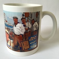 Tasse von den Matrosen in Lederhosen - Rechts